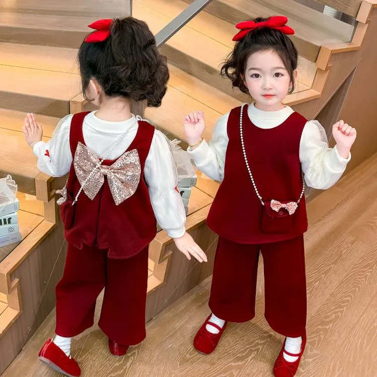 红色蝴蝶结洋气三件套加绒新款时尚加厚宝秋冬套装中小儿童装