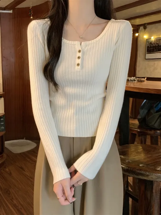 秋冬2024韩版方领气质纽扣内搭设计感安迪绒针织打底衫毛衣