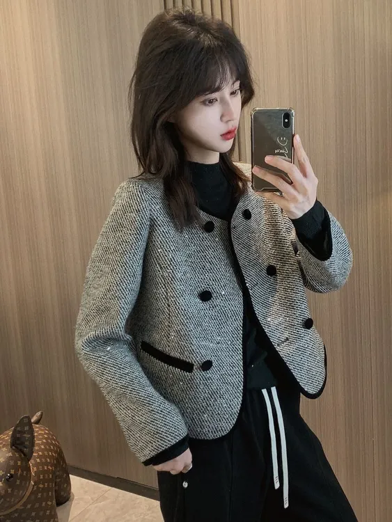 灰色条纹小香风短款外套女2025秋冬款时尚气质小个子百搭休闲上衣