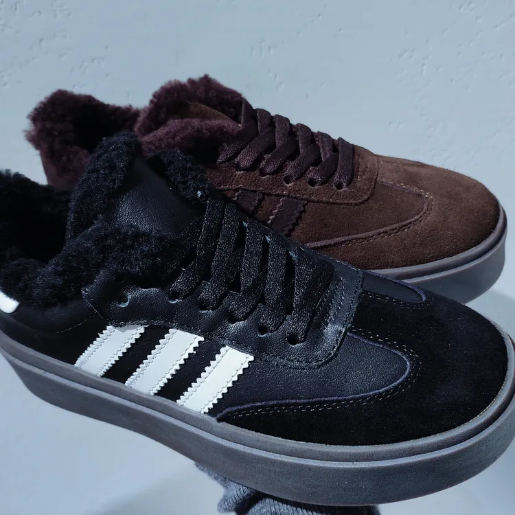 女士真皮板鞋时尚舒适百搭加绒低帮冬季保暖休闲鞋