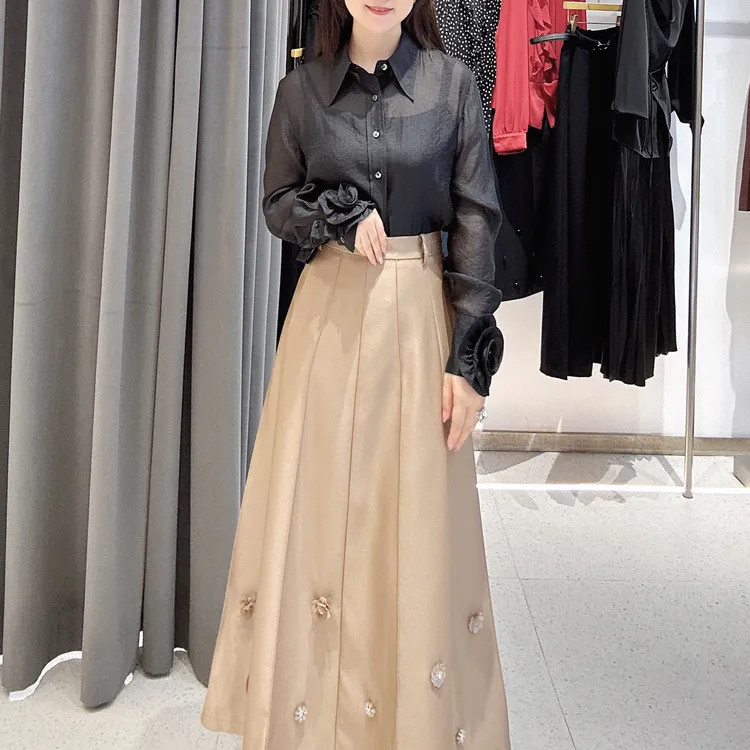 秋季新款花瓣珠片A字中长款女士气质百搭半身裙