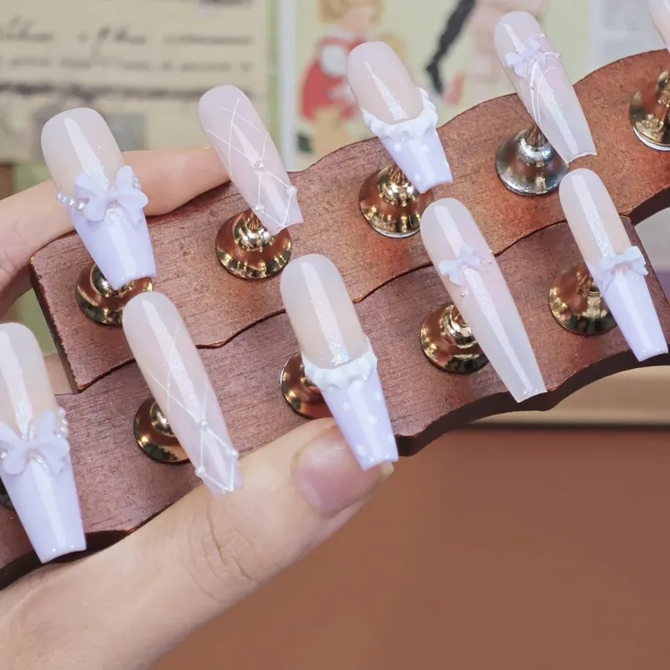 【半糖主义】高级感蝴蝶结蓝色法式格子穿戴甲清新可爱显白可拆卸