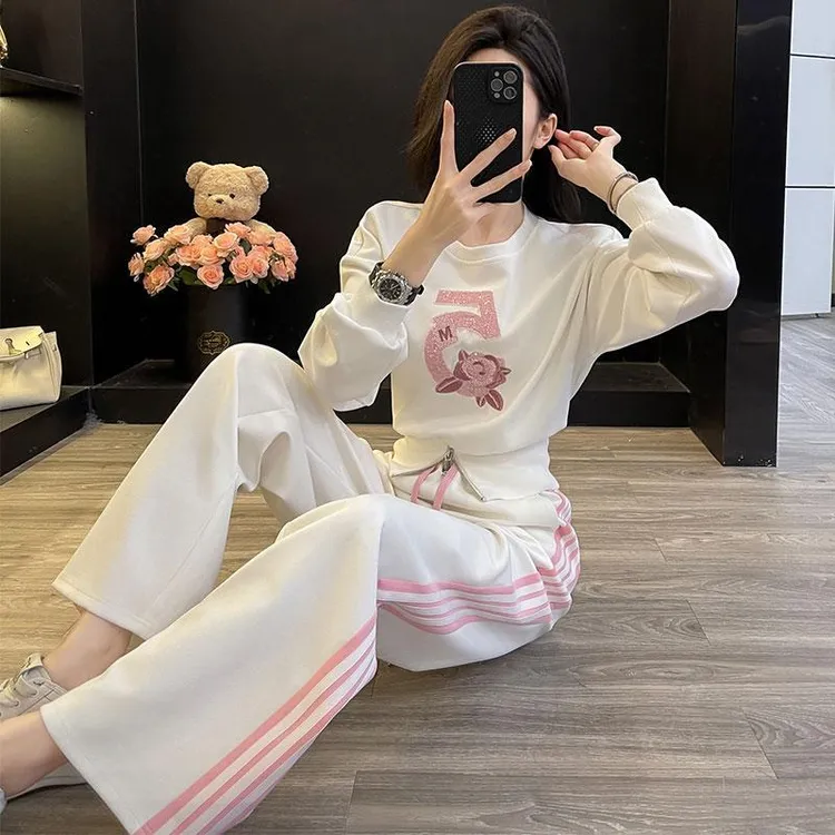 气质减龄休闲长袖套装女春秋2025刺绣短款收腰卫衣阔腿两件套运动