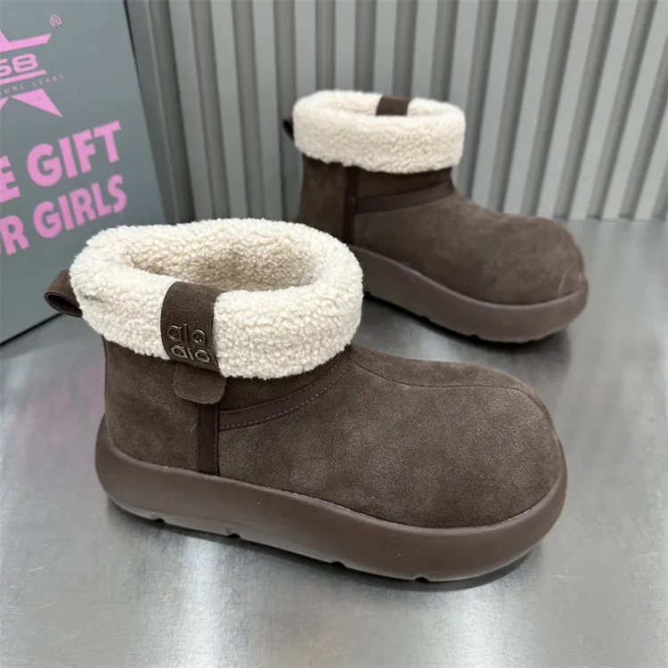 女款休闲百搭保暖时尚雪地靴厚底加绒加厚秋冬冬季短筒韩版雪地棉