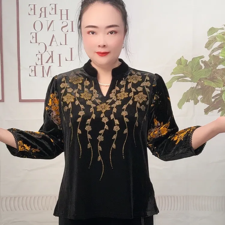秋季新款加大码丝绒烫钻烧花洋气中老年女装百搭打底长袖小衫