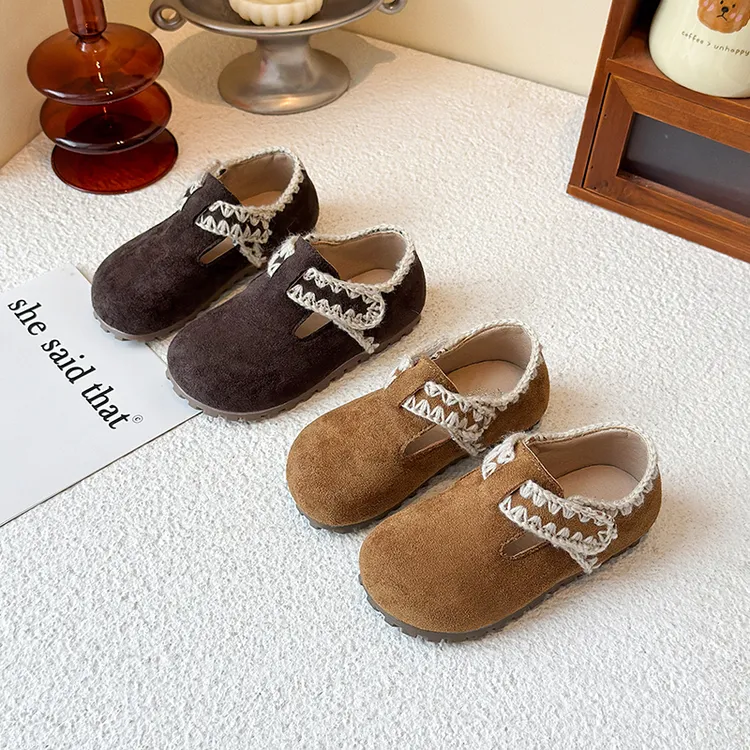 女童皮鞋2025春秋新款儿童单鞋小女孩休闲软底复古时尚简约勃肯鞋