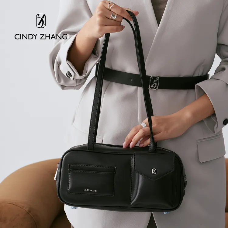 【何泓姗同款】CINDYZHANG 黑色单肩腋下牛皮吐司保龄球波士顿包