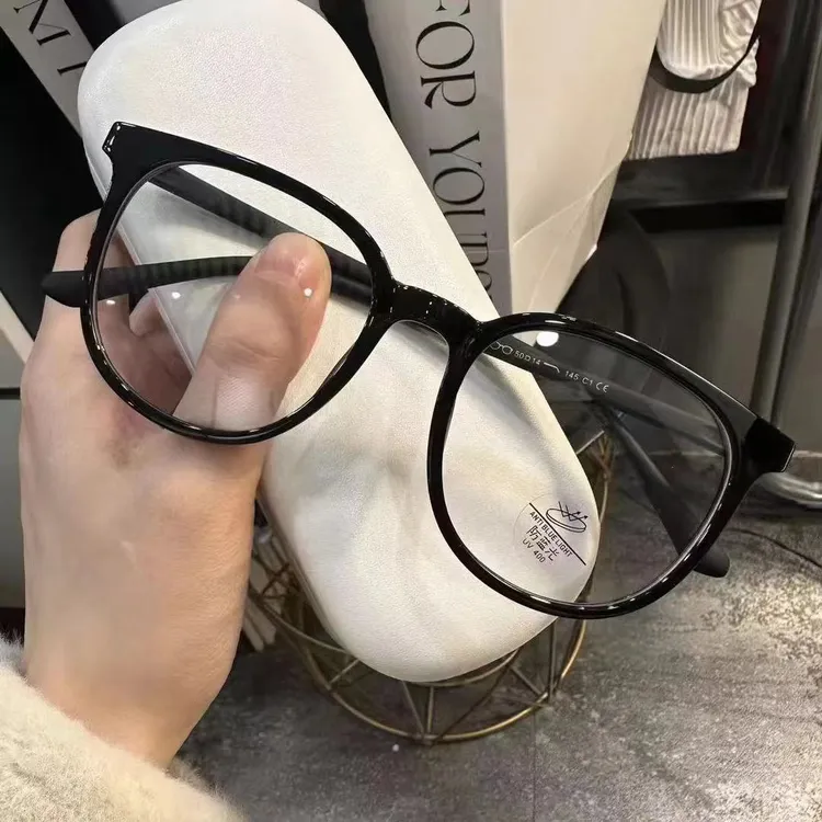 素颜显白慵懒黑！早八必备近视眼镜可配度数防蓝光平光镜网红同款