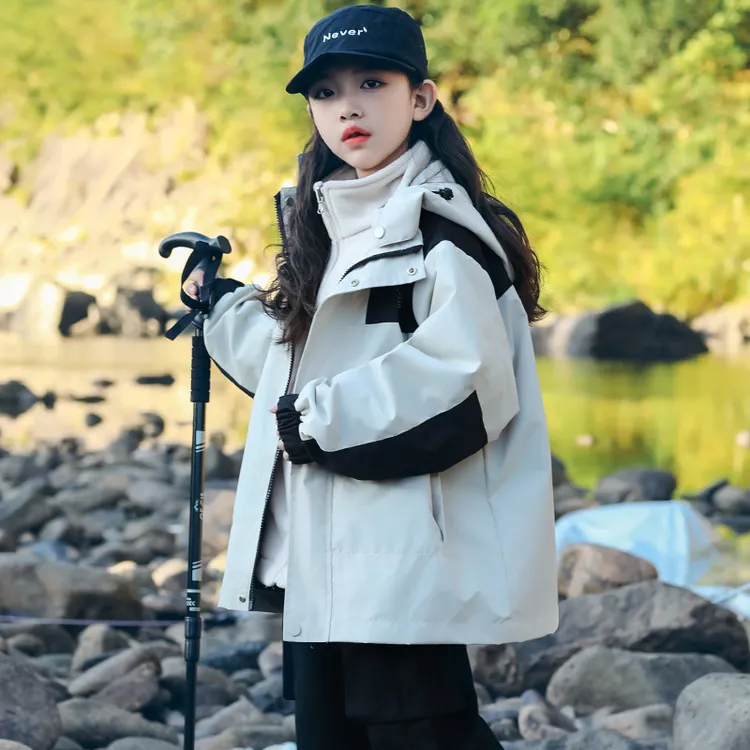 女童冲锋衣三合一可拆卸春秋2025新款洋气儿童女大童加厚外套秋冬
