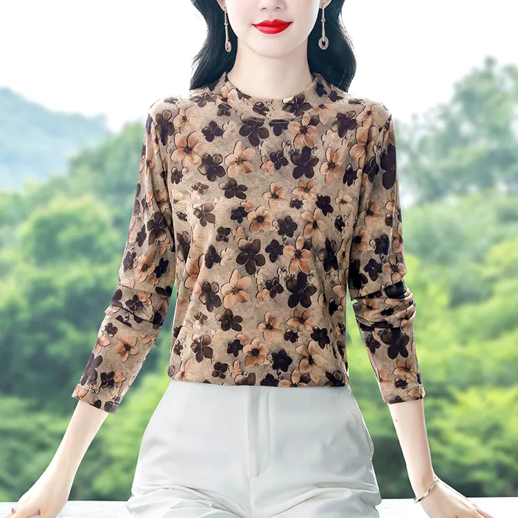 2025秋冬新款中年妈妈洋气半高领长袖T恤打底衫女百搭高级感印花