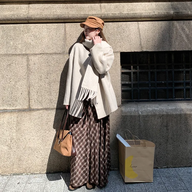 米白色设计感双面呢外套女2025新款秋冬气质通勤圆领短款羊毛上衣