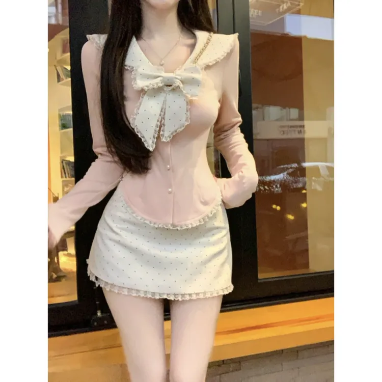 甜美纯欲风设计感小众复古针织衫短款上衣女秋穿搭辣妹减龄短裙一