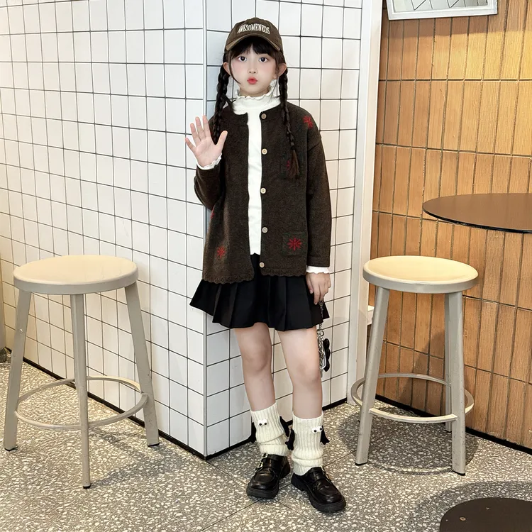 女童外套春秋款2025新款儿童洋气韩范花朵针织开衫女大童宽松毛衣