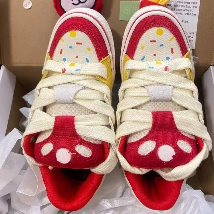 新款白红黄拼色芝士薯条面包鞋女高颜值小众滑板鞋增高轻便运动鞋