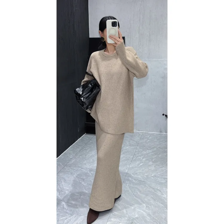 KIKI严选：82251-RD家欧洲站南油秋冬套头针织毛衣半身裙两件套装