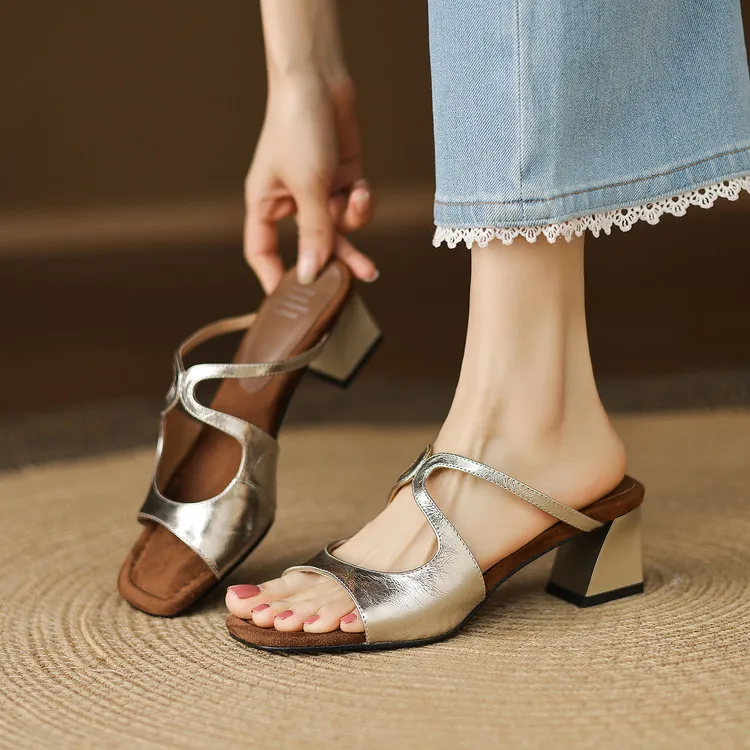 牛皮一字拖2025新款真皮女外穿凉拖鞋百搭小众鞋子中跟夏季凉鞋女