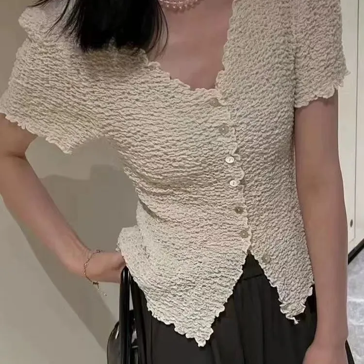 5182南法周末 很有质感重工肌理纹上衣