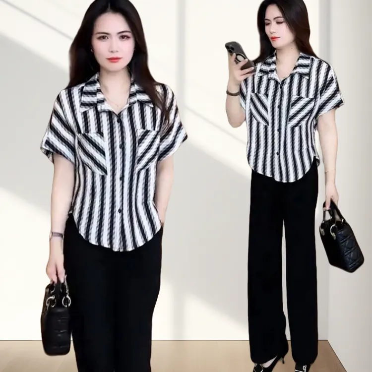 夏季新款时尚气质感显瘦短袖翻领衬衫洋气减龄休闲条纹设计感上衣