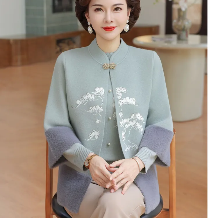 正品新中式妈妈秋装新款针织两件套中老年女秋冬国风毛衣开衫外套