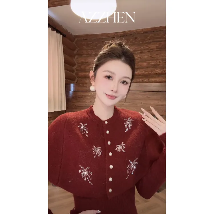 AZZHEN【烟花筑梦】节日氛围感钉珠斗篷上衣秋冬披肩针织软糯套装