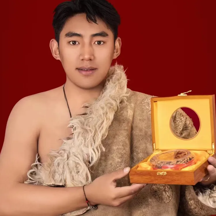 西藏那曲天然冬虫夏草（0.22g/根的小草）