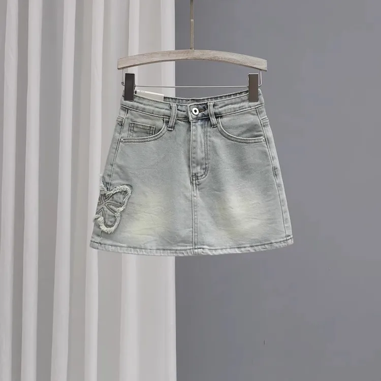 夏季防走光牛仔短裙女2025新款怀旧高腰半身裙显瘦百搭浅色a字裙