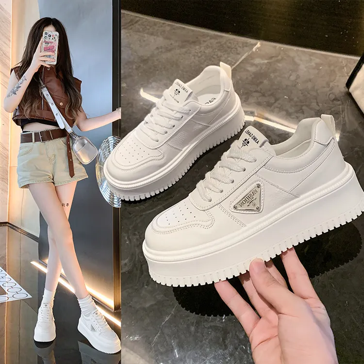 韩版厚底小白鞋女2024春秋季新款百搭增高超火透气配裙子休闲板鞋
