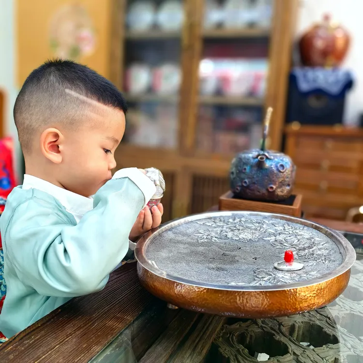 云南鹤庆手工打造足银茶盘茶具