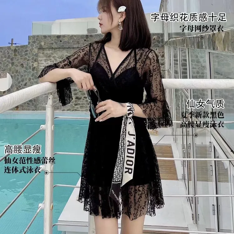 氧气户外运动风戏水连体带胸垫一体带安全裤游泳蕾丝保守长裙