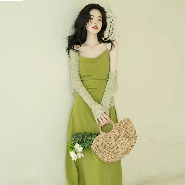 法式绿色连衣裙夏2024新高级感气质绝美超仙吊带开衫6904