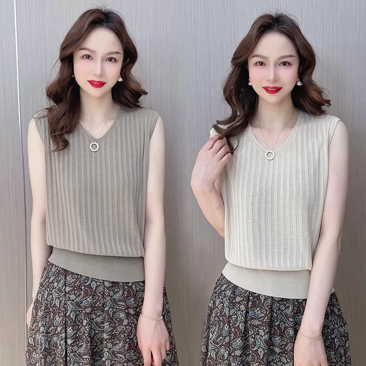 冰丝V领大码女背心打底外穿宽松洋气显瘦遮肉百搭气质时尚夏季