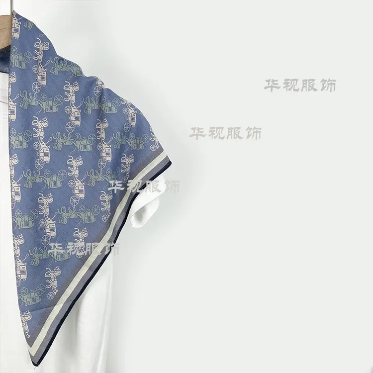 【牛仔马车】2025新品牛仔系列时尚丝绒手感65方巾围巾送礼蓝色