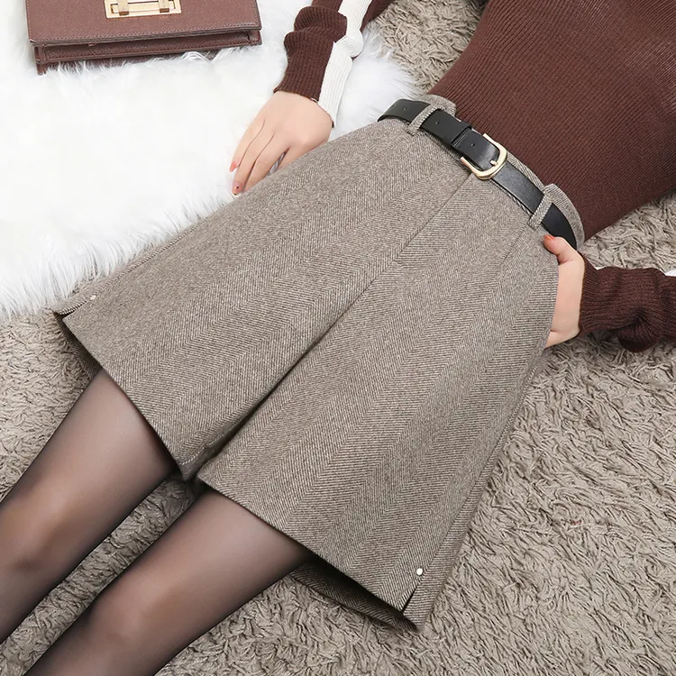 2024新款爆款毛呢短裤女秋冬外穿A字裤高腰显瘦阔腿裤加厚打底裤