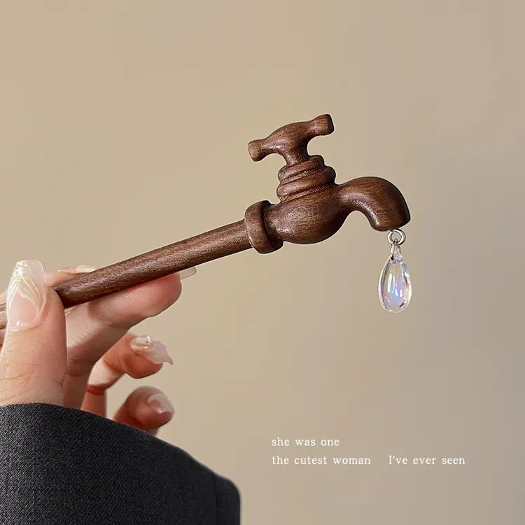 水龙头发簪女2025新款后脑勺盘头发搞怪木簪现代发钗汉服配饰头饰