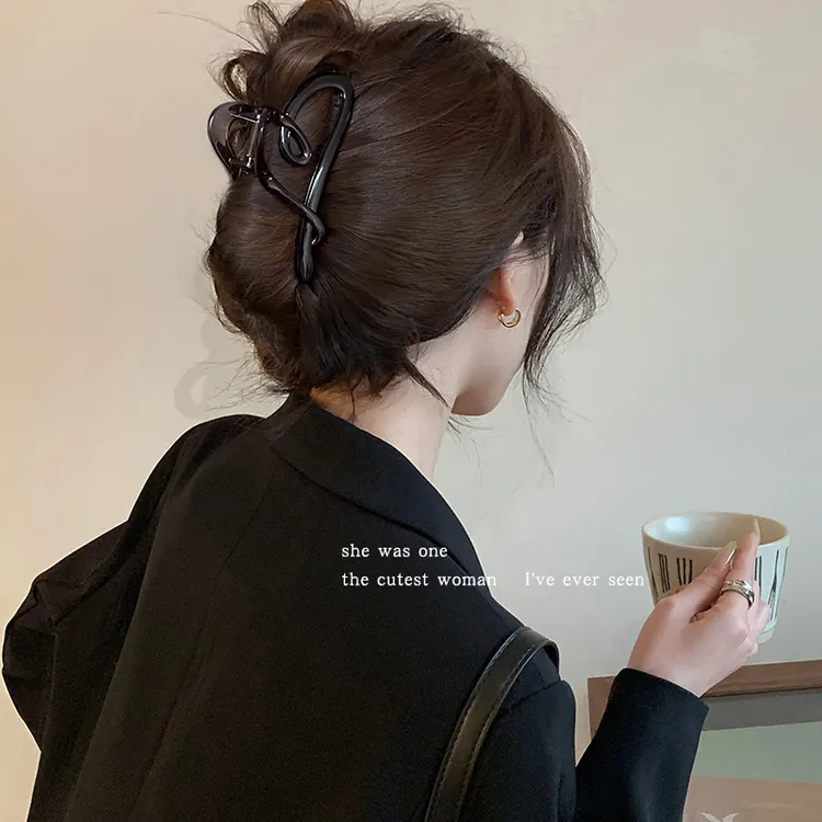 气质黑色复古爱心抓夹女高级感后脑勺发夹气质发饰头饰优雅简约