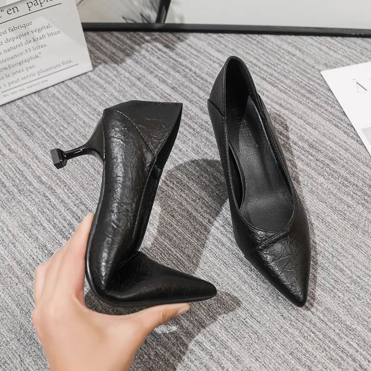浅口高跟鞋单鞋百搭黑色细跟职业尖头软底面试不累职业脚工作鞋子