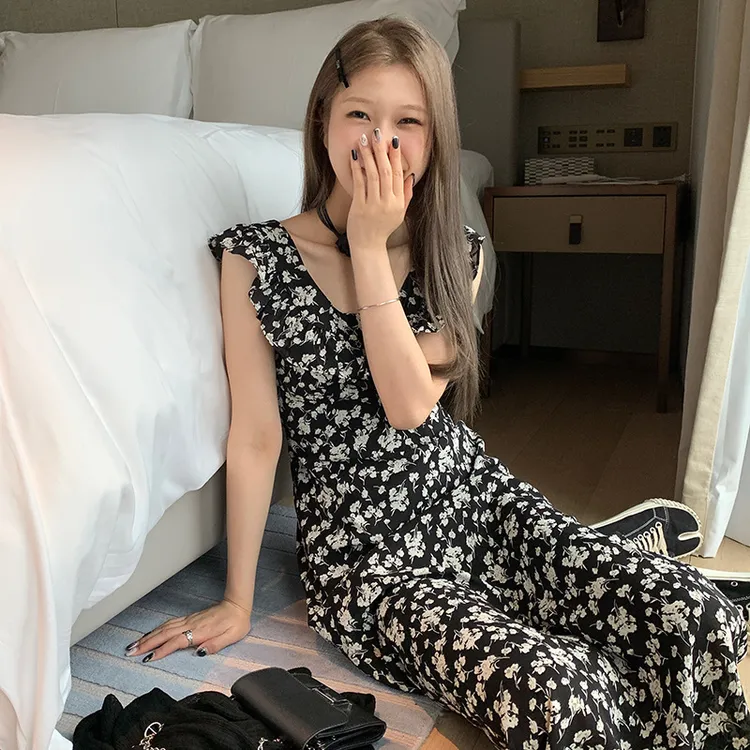 FFFDUO法式复古碎花连衣裙女高端小飞袖a字裙高腰修身女装中长裙