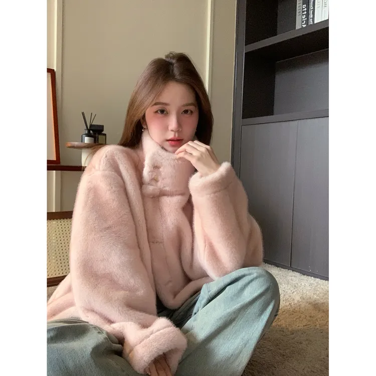 【现货】陳文文【粉雾糖霜】冬季仿貂毛毛绒加厚保暖麂皮外套MP4416