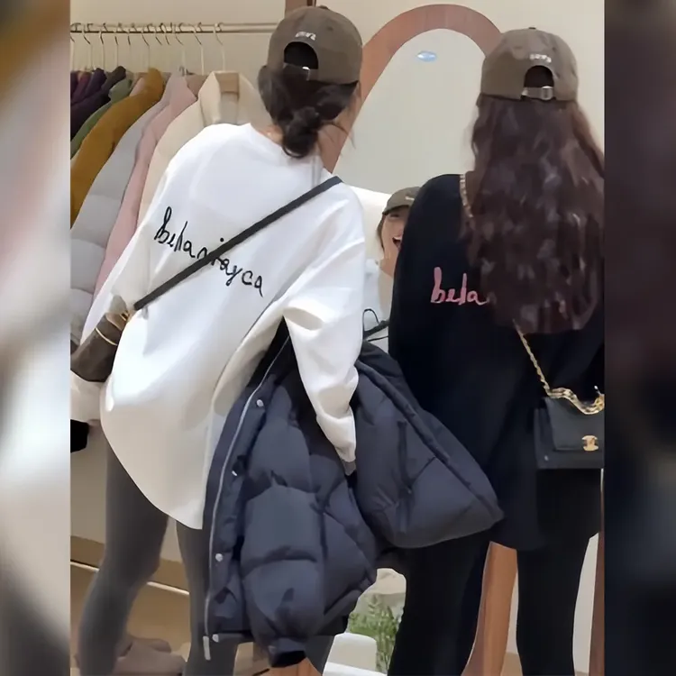 白色韩系慵懒风卫衣女新款2024爆款时尚洋气秋冬欧货独特别致上衣