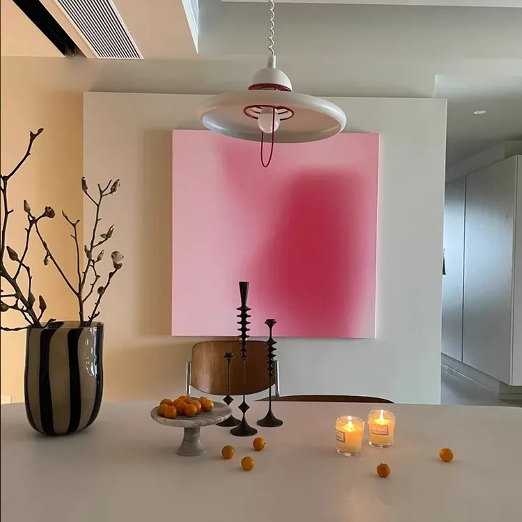大白墙面装饰画客厅轻奢高级感餐厅多巴胺粉色挂画艺术法式奶油风