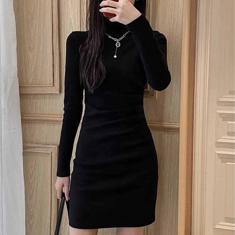 新款气质内搭紧身黑色包臀裙女春秋半高领2025修身显瘦打底连衣裙