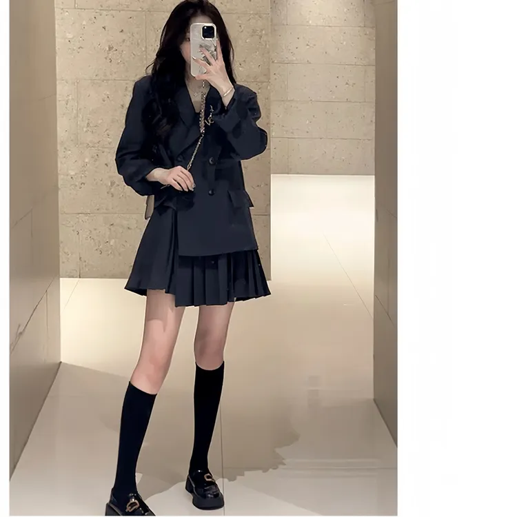 设计感假两件拼接西装连衣裙女秋季新款高级感气质a字百褶短裙子