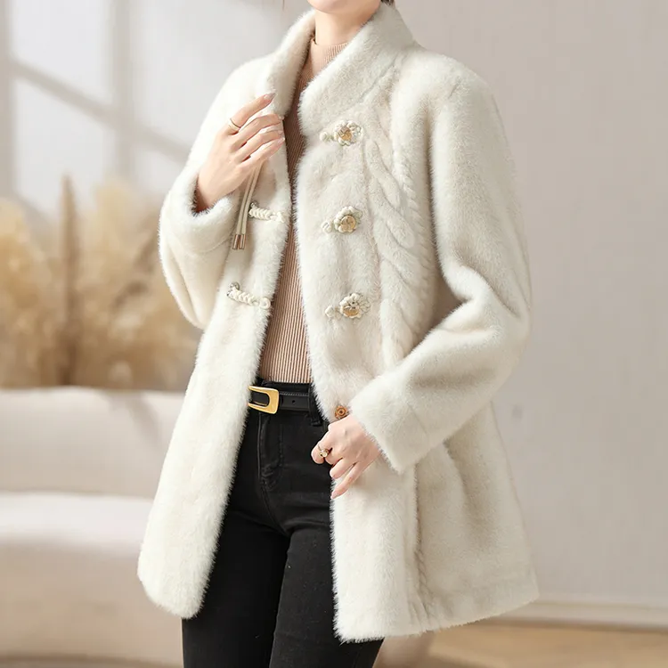 新中式妈妈秋冬装水貂绒外套高贵盘扣中年女新款皮毛一体大衣加厚