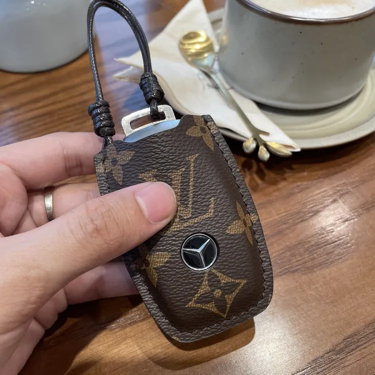 奔驰e300l钥匙套glc300高档2024新款glb220网红gle350扣c260l男壳