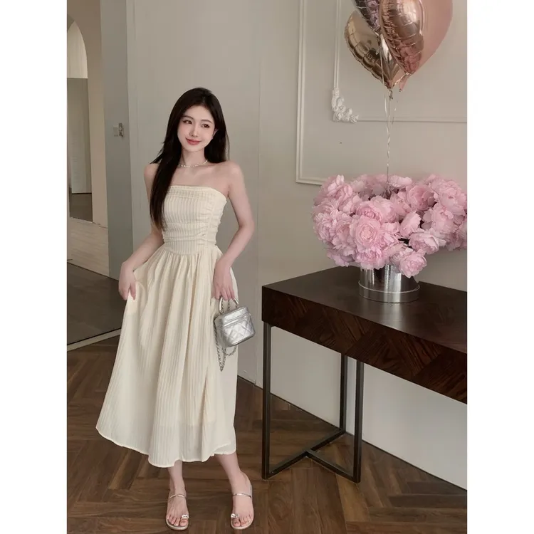 法式裹胸连衣裙女装夏季长款抹胸长裙纯欲打底一字肩裙子复古小众