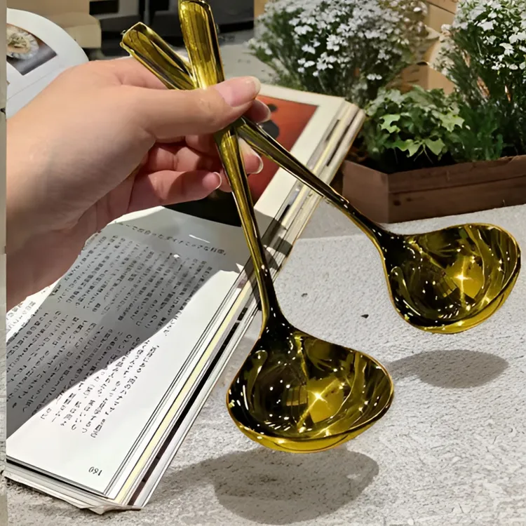 加厚不锈钢韩式勺子家用大汤勺嗦粉喝汤吃面加深大头勺【拍一发二】