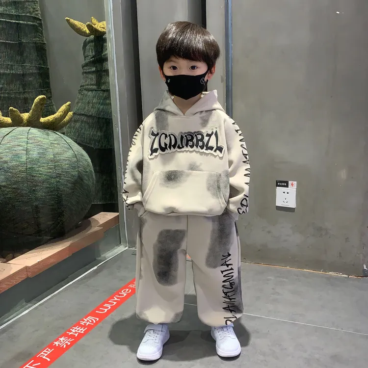 童装男童秋装套装儿童洋气休闲连帽2025新款男孩衣服帅气炸街男宝