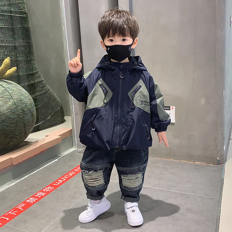 奥特曼衣服男童冲锋衣春秋款25新款儿童工装外套薄款男孩连帽风衣