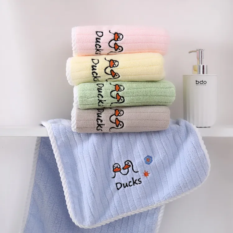 小天鹅巾柔软吸水珊瑚绒不掉毛宝宝卡通毛巾儿童款商品图
