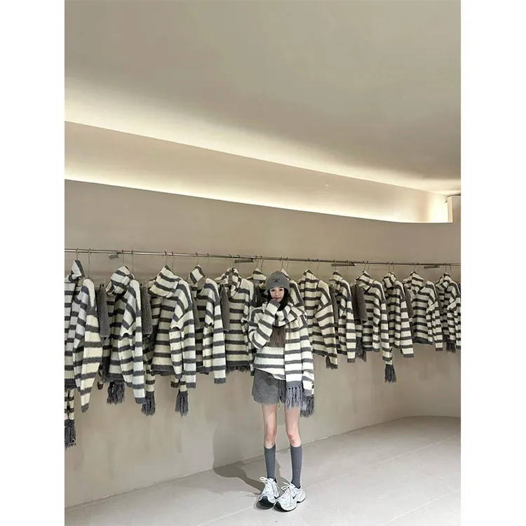 慵懒风小个子软糯舒适宽松条纹长袖针织毛衣围巾高腰显瘦休闲短裤